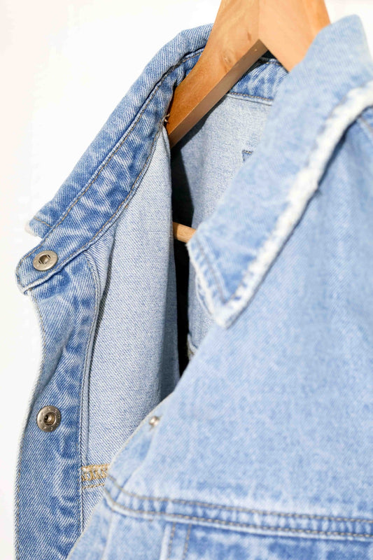 Cropped denim jacket