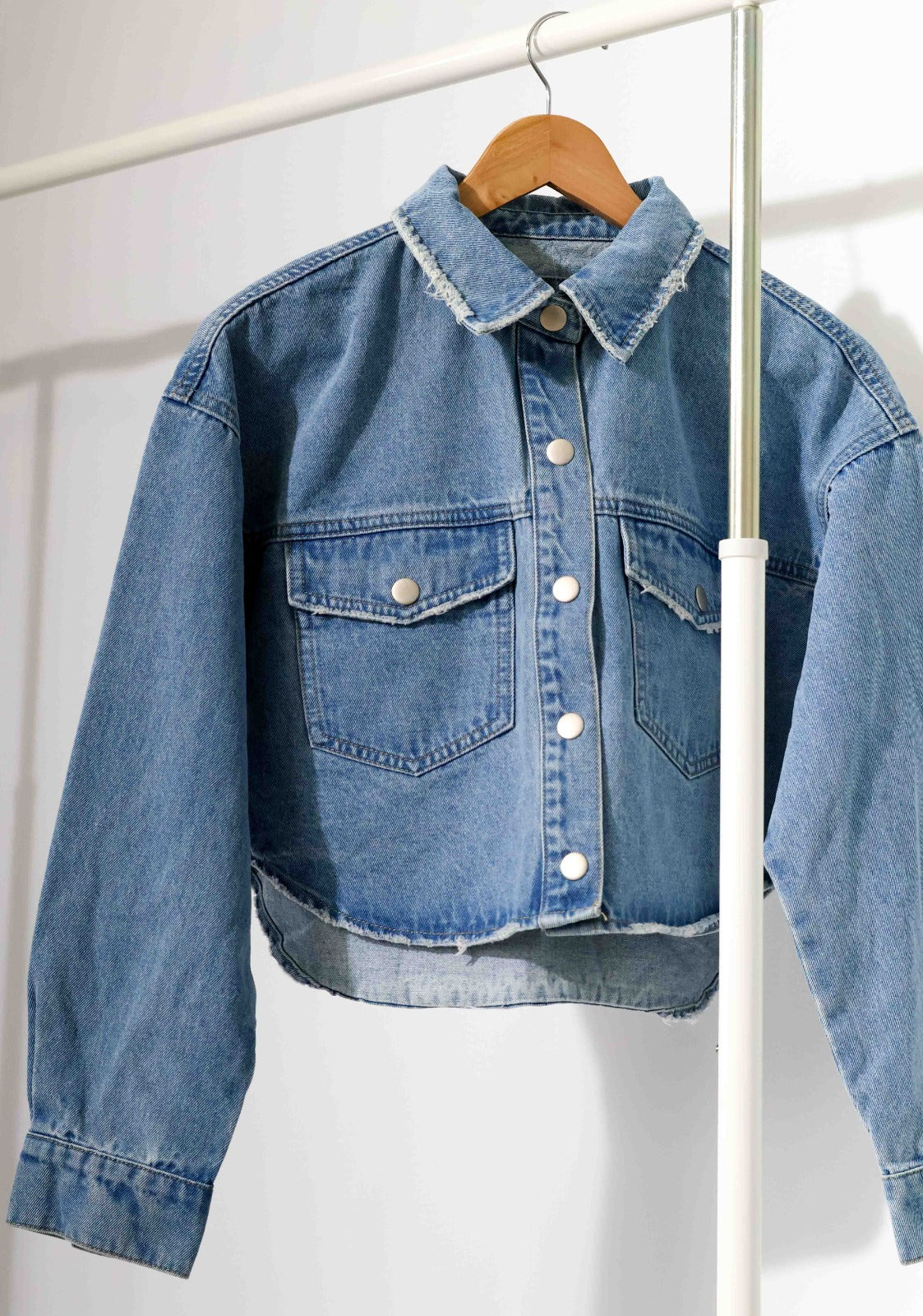 Cropped denim jacket