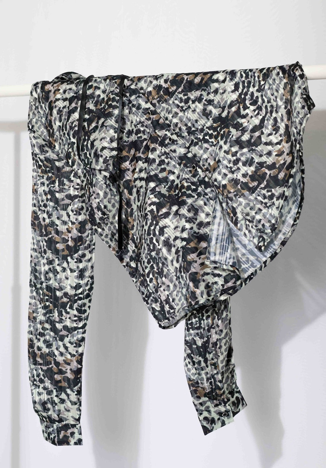 WALLIS ANIMAL PRINT PUSSY BOW SHEER GORGEOUS GLAMOROUS BLOUSE TOP