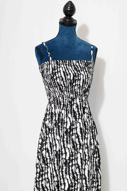 Dress whit Black and White print