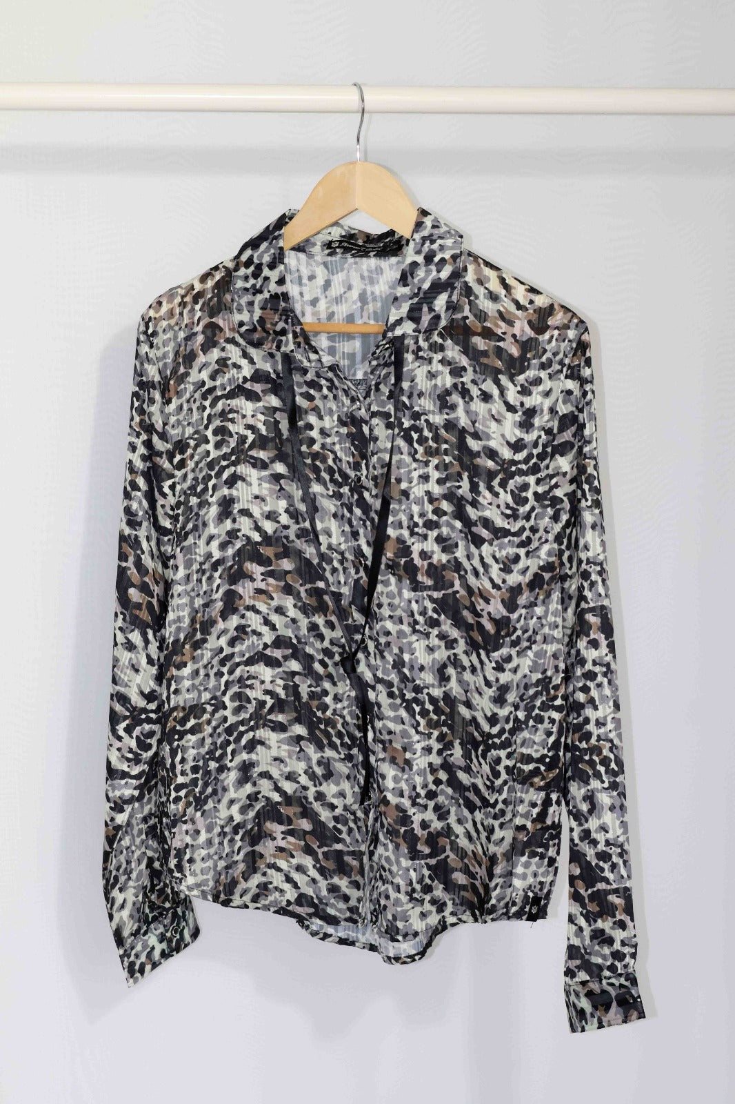 WALLIS ANIMAL PRINT PUSSY BOW SHEER GORGEOUS GLAMOROUS BLOUSE TOP